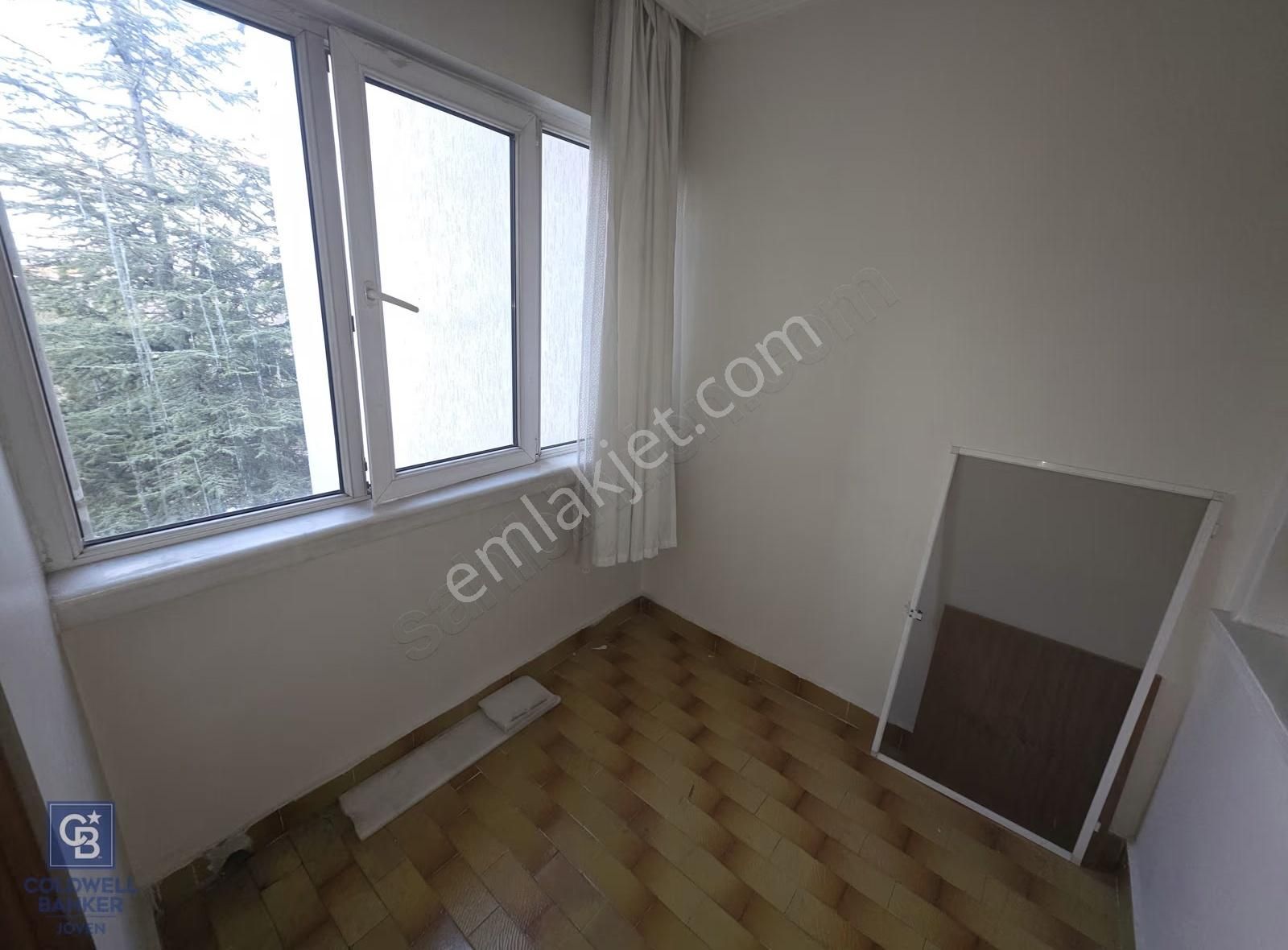 Söğütözü'nde Emsan Sitesinde Kiralık 3+1 Daire - Görsel 28