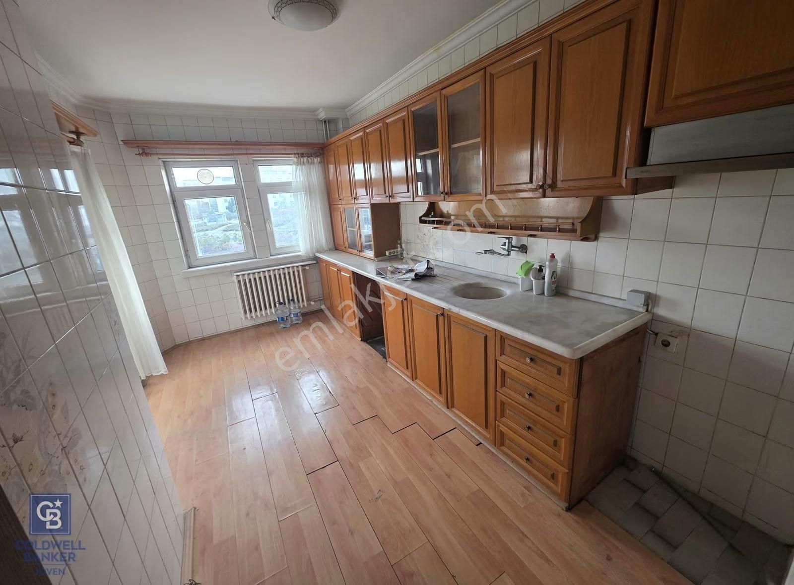 Söğütözü'nde Emsan Sitesinde Kiralık 3+1 Daire - Görsel 7