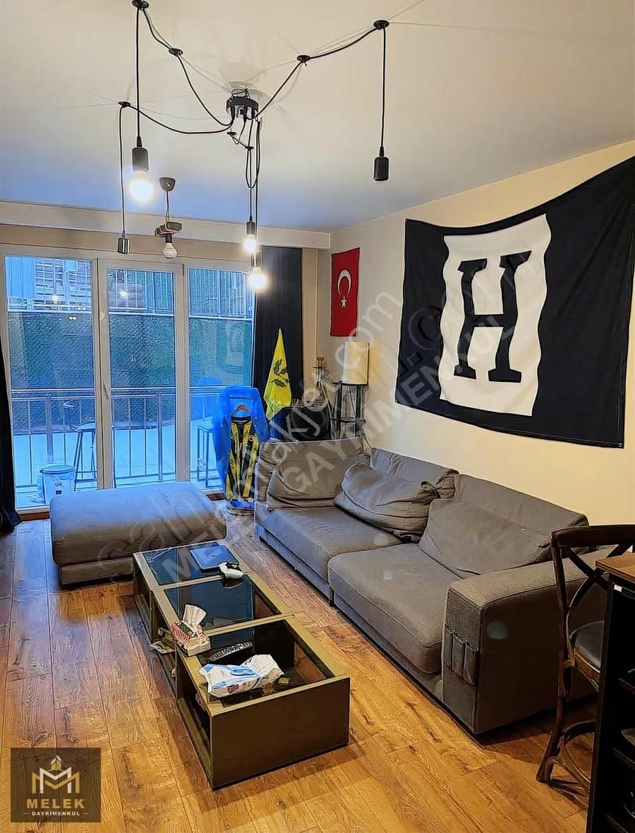 Melek'ten Kağıthane Talatpaşa Da Mari Sitesinde Satılık Daire