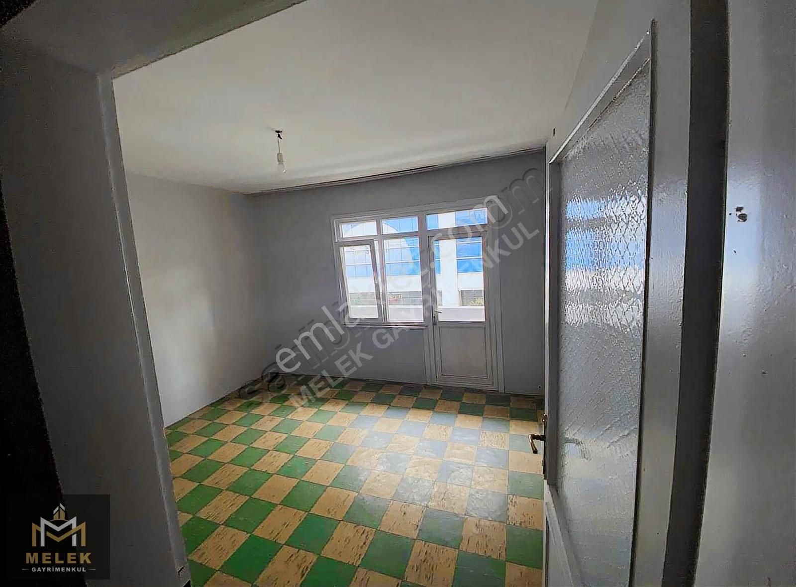 Melek Gayrimenkulden Kirazlıda Acil Kiralık 1+1 - Görsel 2