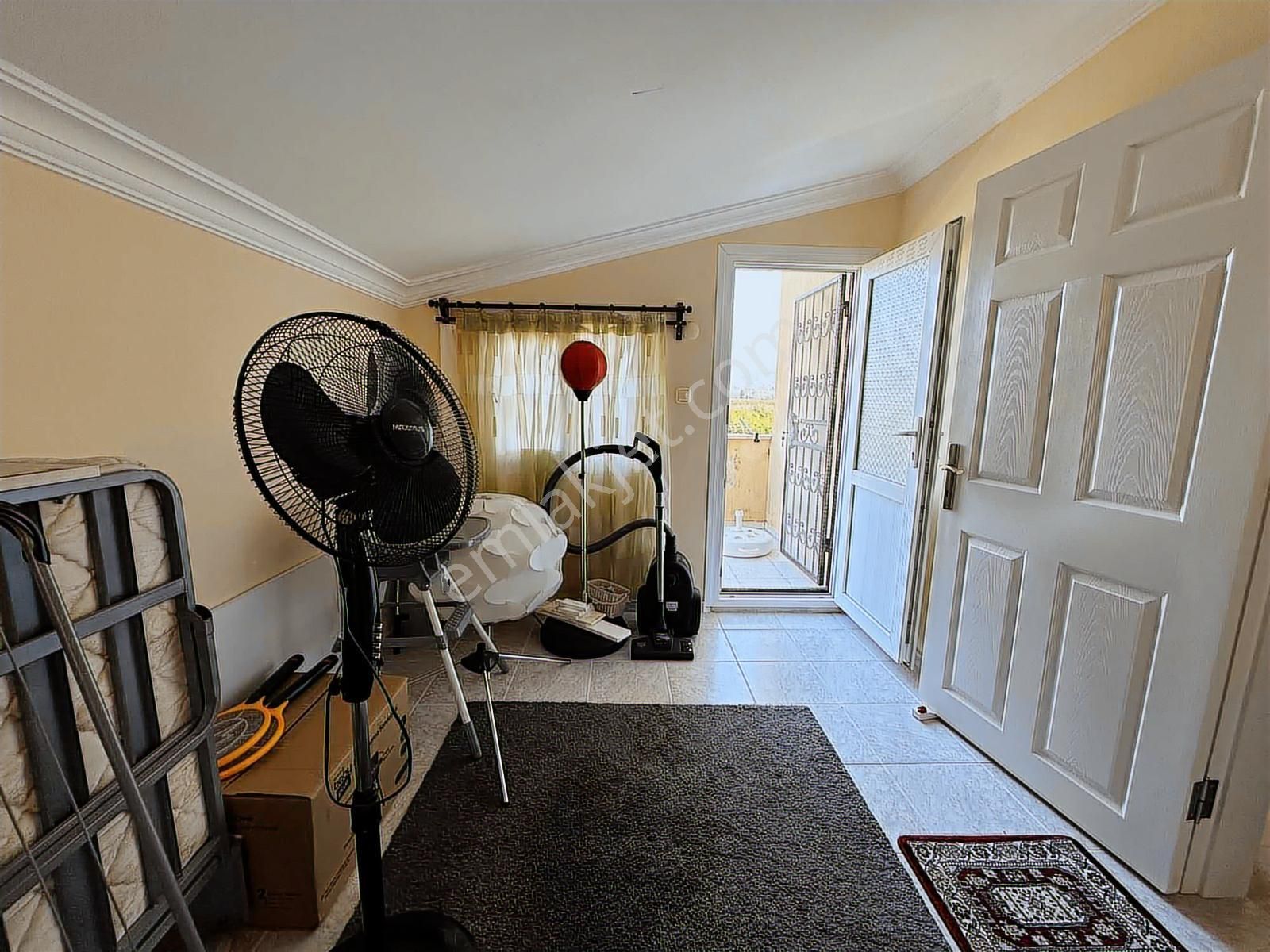 Kuşadası Davutlar Sahil Eşyalı 4+1 Havuzlu Satılık Yazlık - Görsel 9