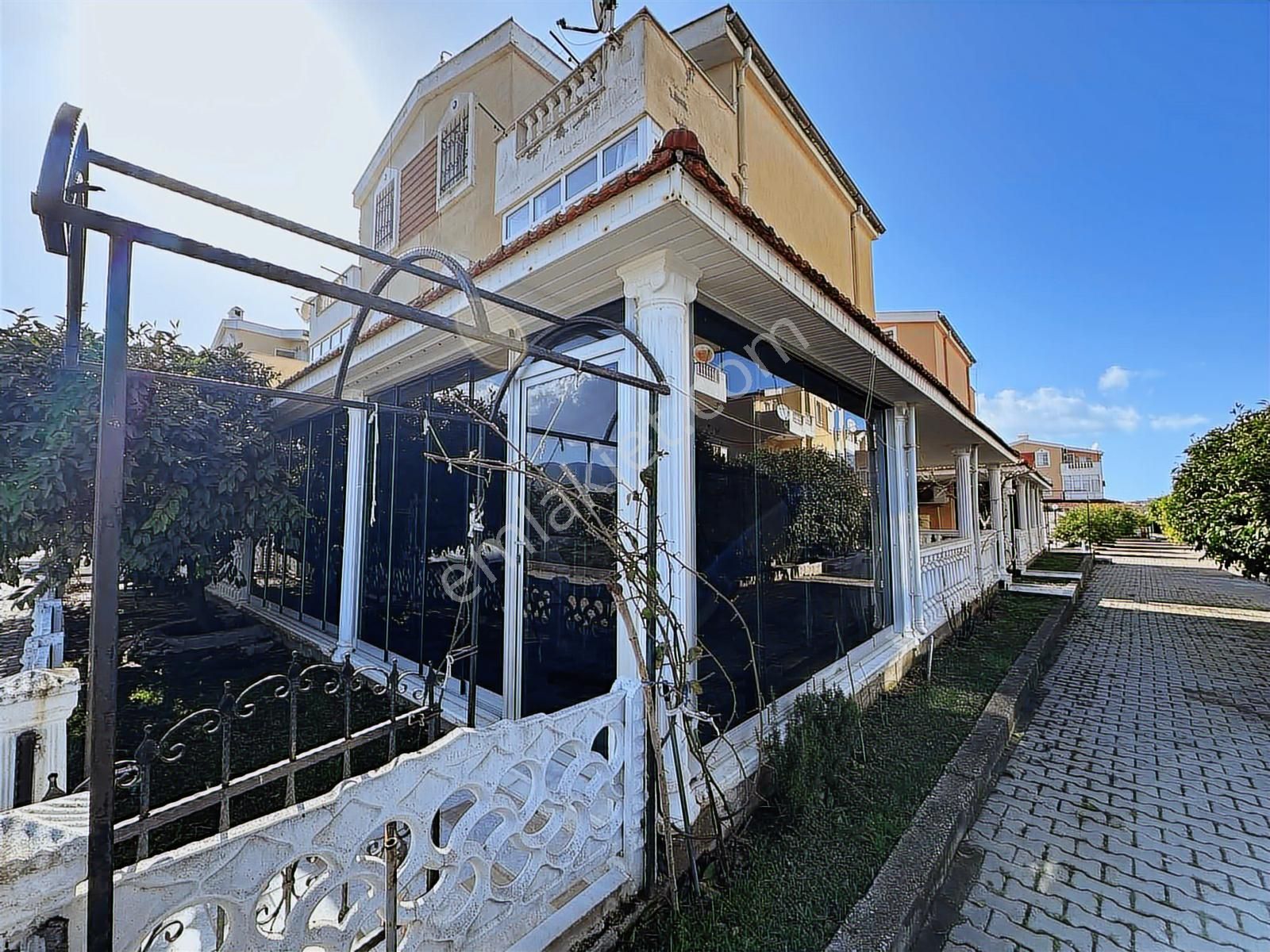 Kuşadası Davutlar Sahil Eşyalı 4+1 Havuzlu Satılık Yazlık - Görsel 34