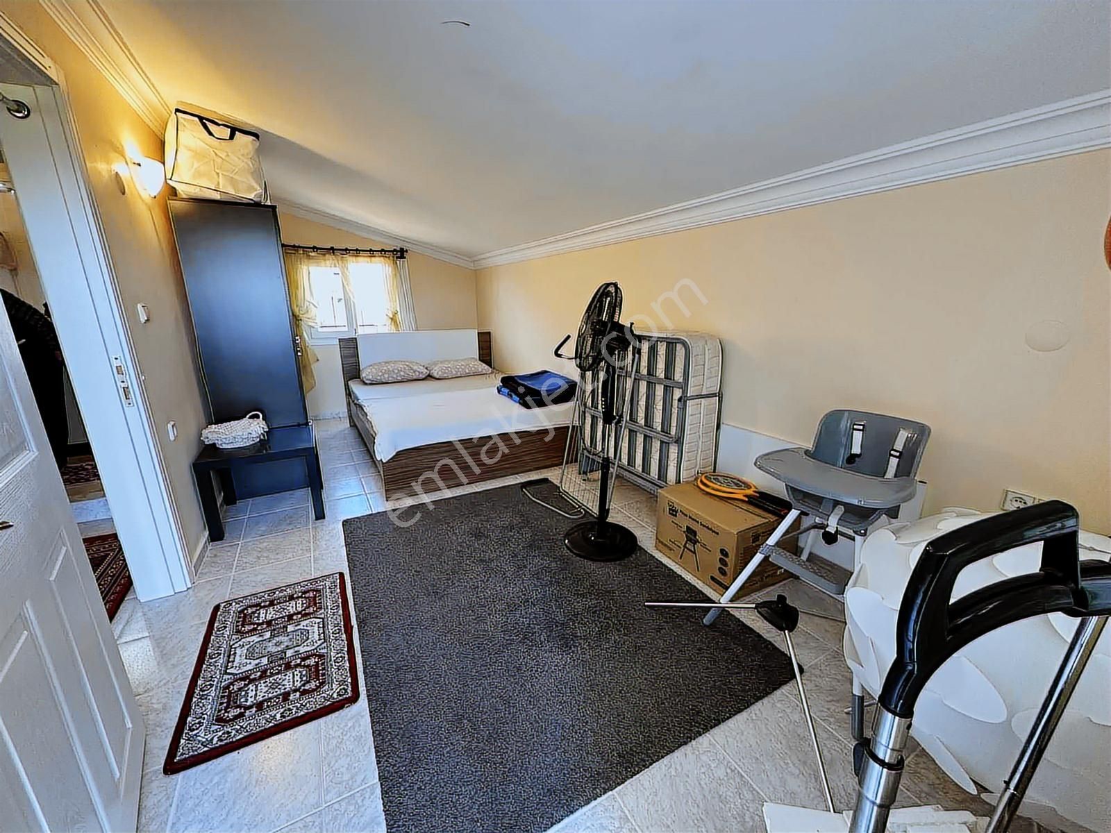 Kuşadası Davutlar Sahil Eşyalı 4+1 Havuzlu Satılık Yazlık - Görsel 29