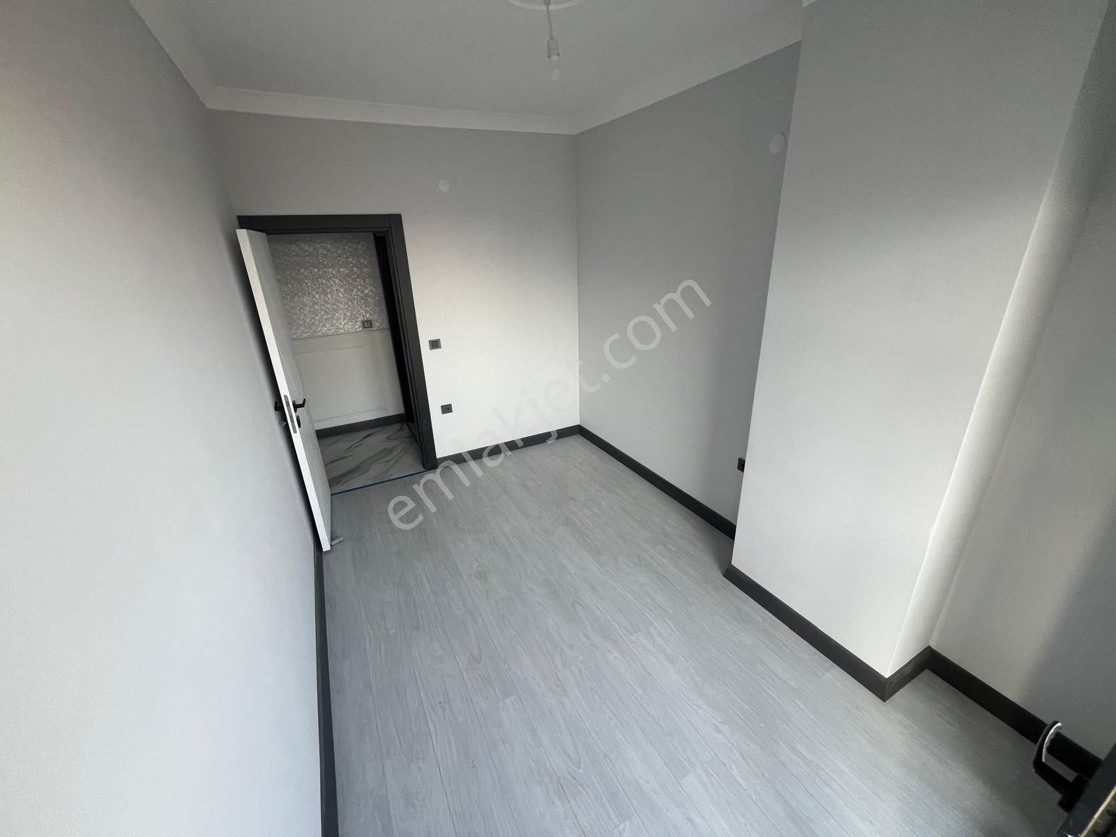 Akçay Aras Emlaktan Altınkumda Sıfır 1+1 Daire - Görsel 14
