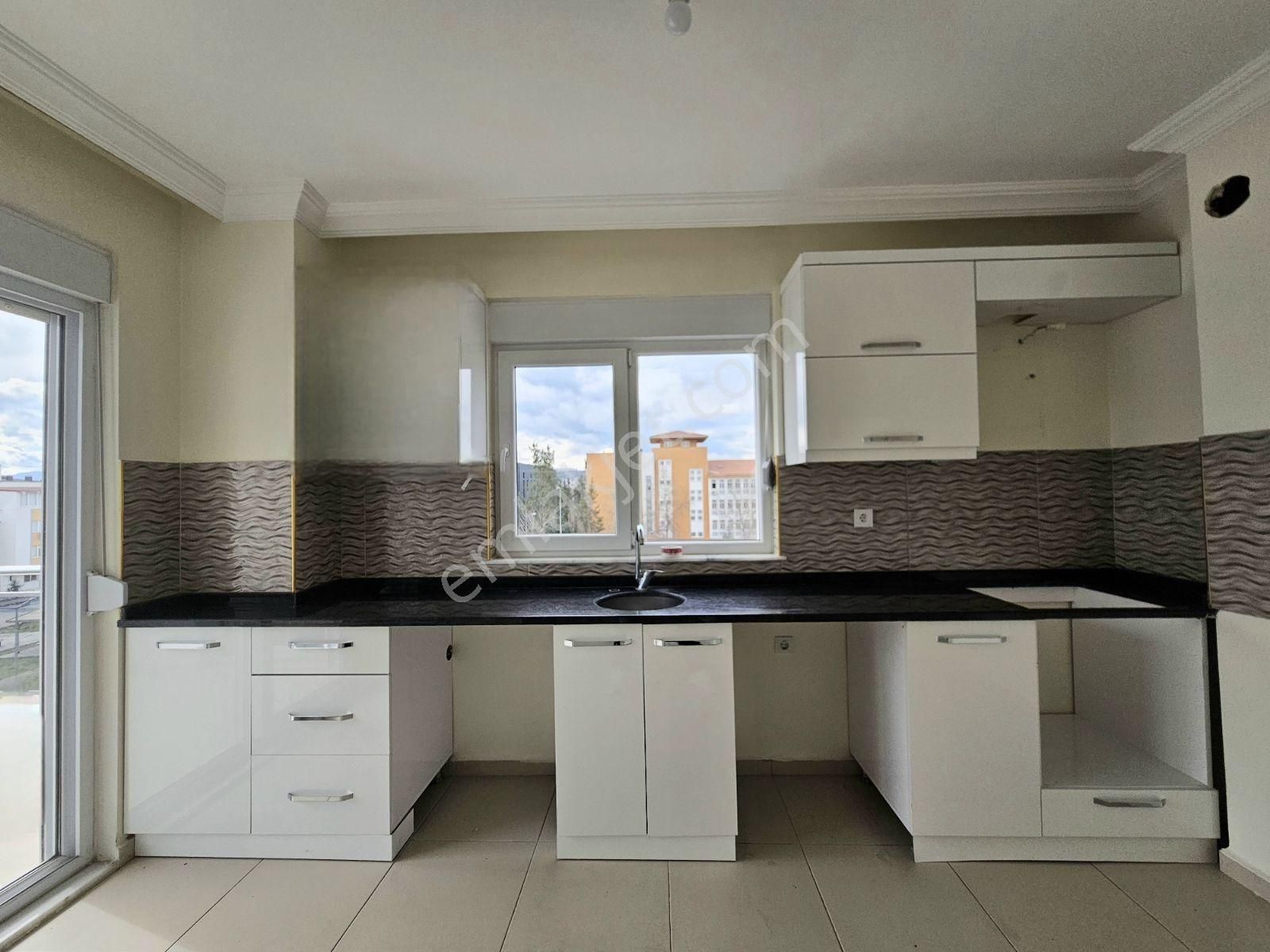 Habibler'de Havuzlu Lüx Sitede Satılık 3+1 145m2 Arakat Daire ! - Görsel 14