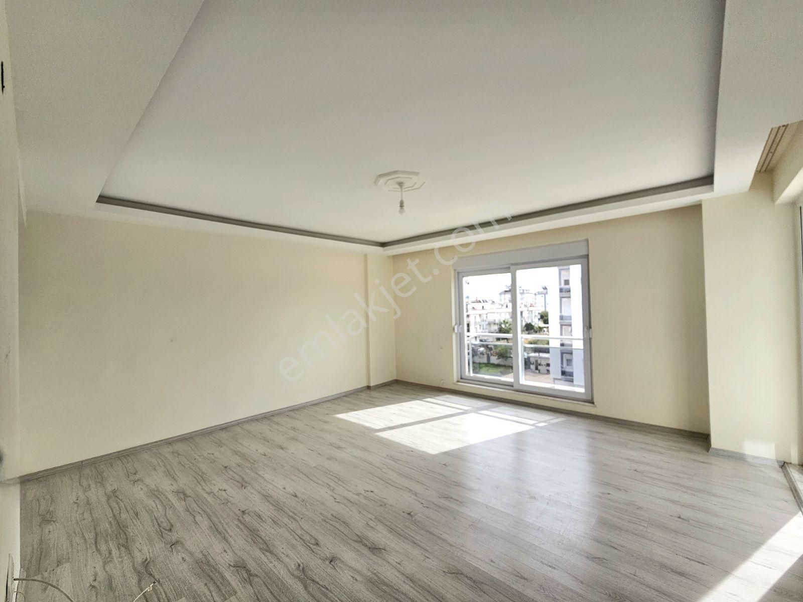 Habibler'de Havuzlu Lüx Sitede Satılık 3+1 145m2 Arakat Daire ! - Görsel 2