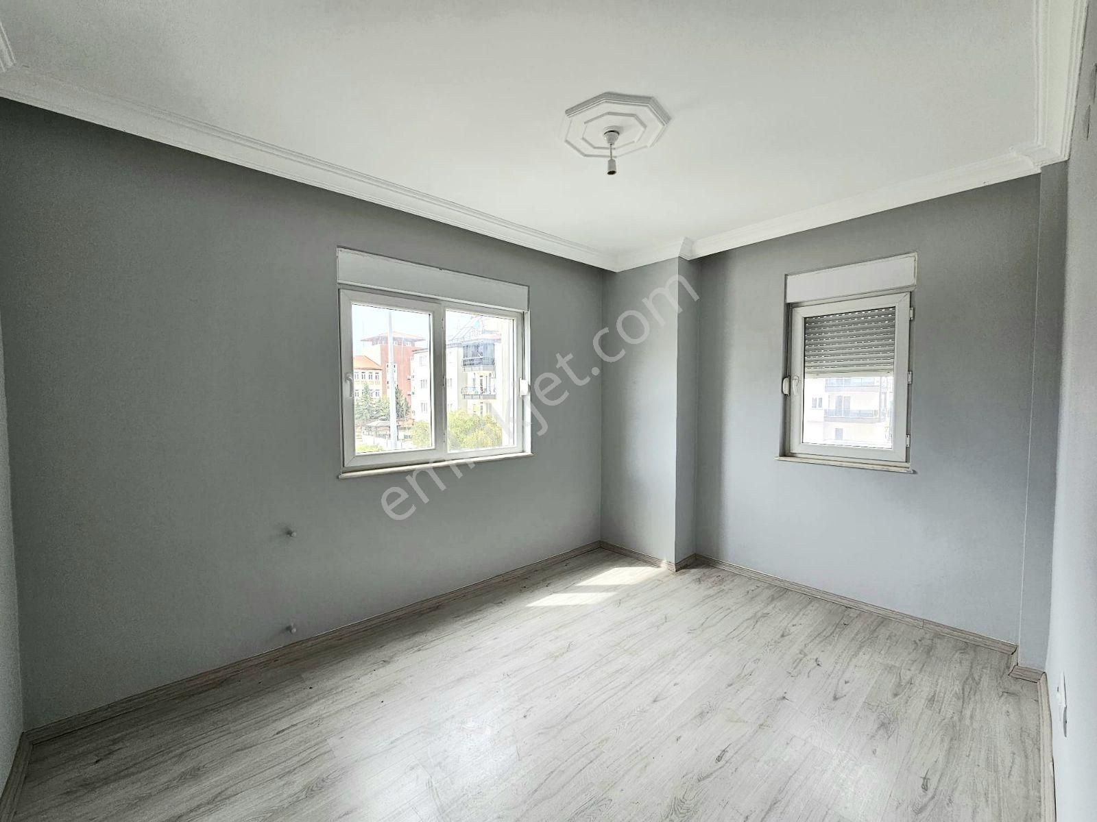 Habibler'de Havuzlu Lüx Sitede Satılık 3+1 145m2 Arakat Daire ! - Görsel 6