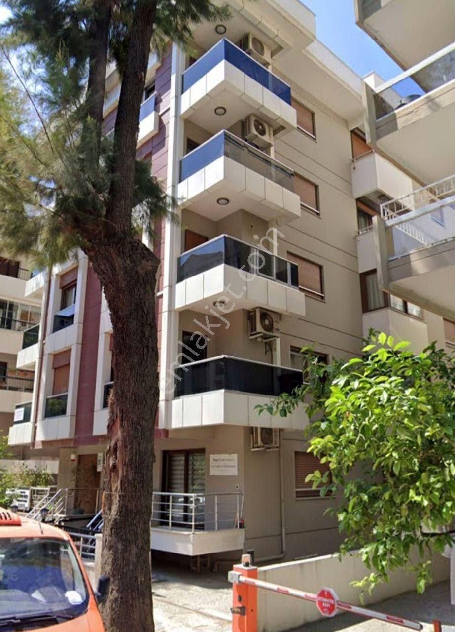 Bağlarbaşı Metroya Yakın 2+1 Kiralık Daire ✓ Emlakçı Değilim