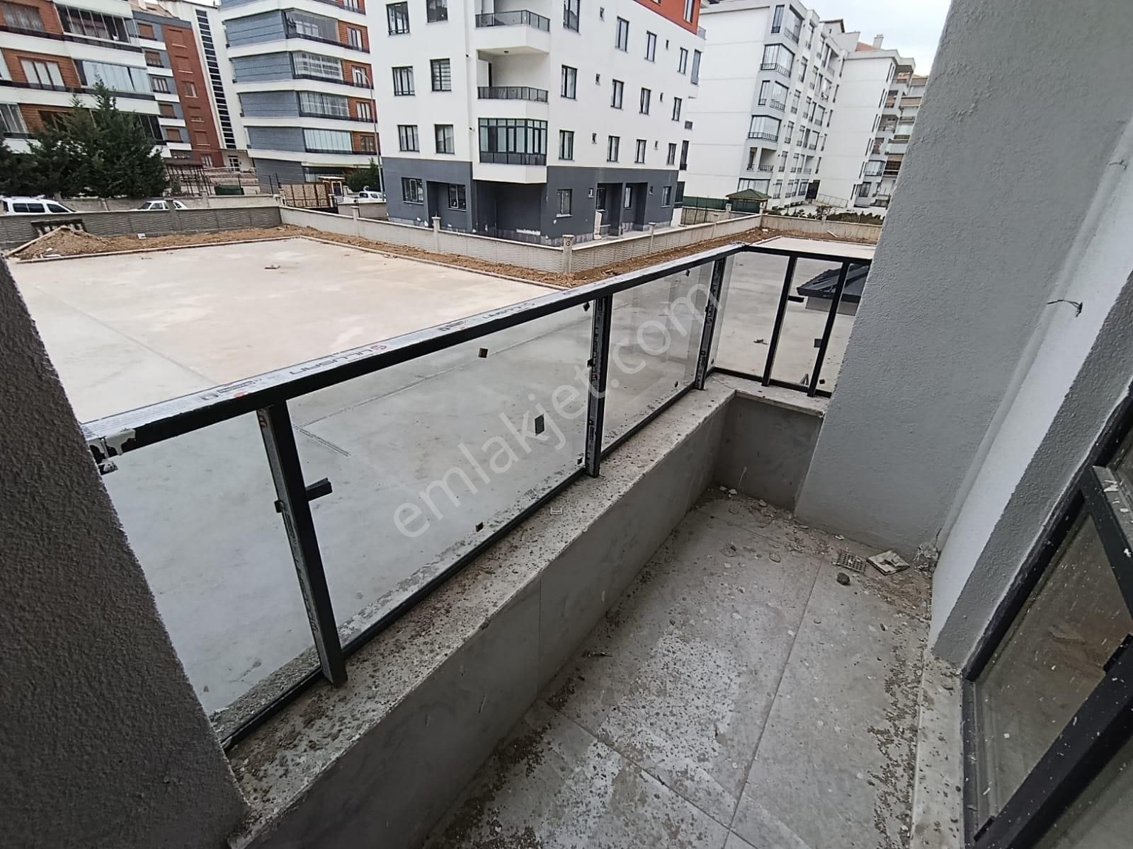 2+1 Geniş Sıfır Akıllı Ev Sistem Dairelerkaratay Çimenlikte - Görsel 13