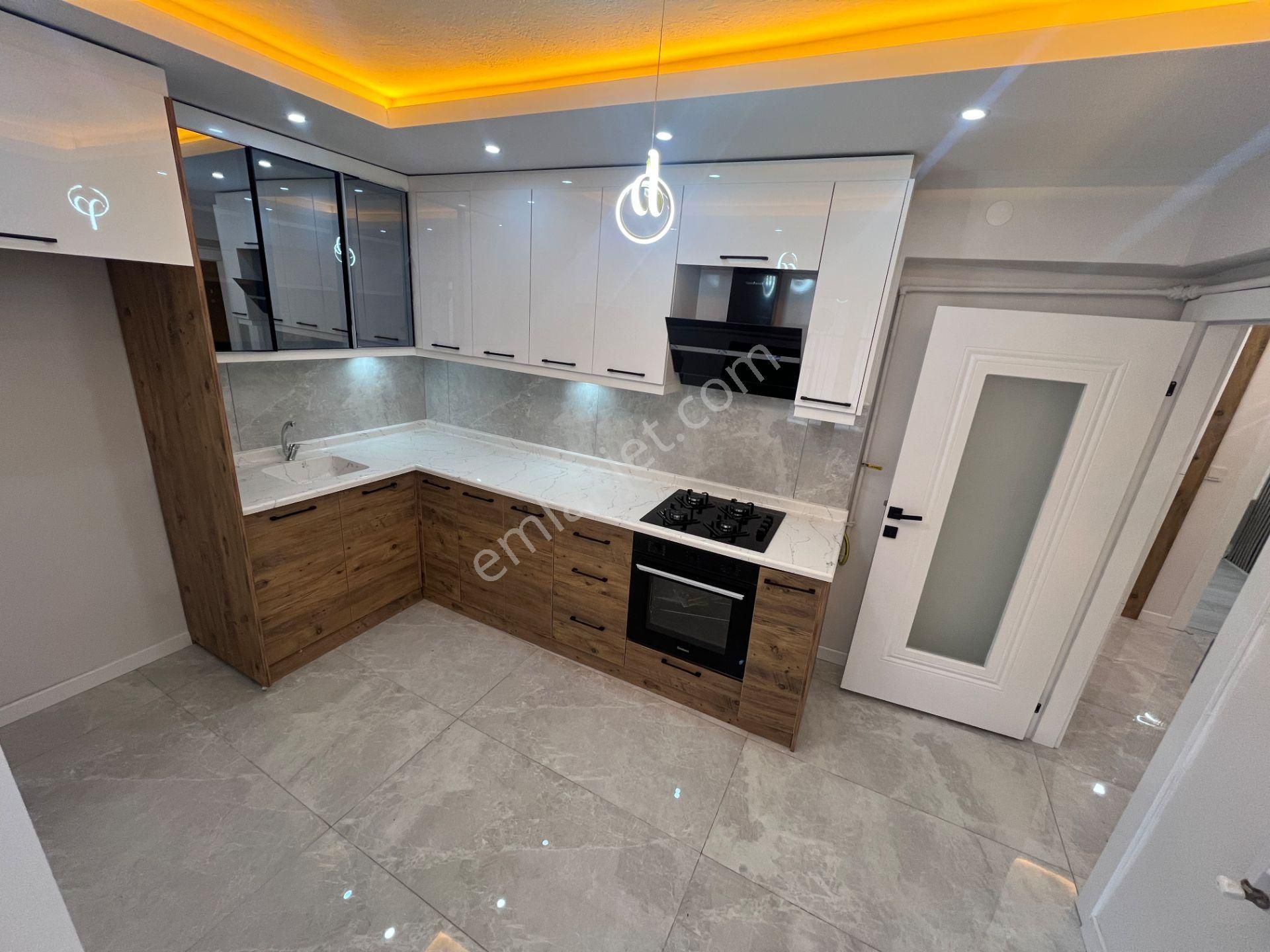 Sincan Plevne Mah Salon Bagımsız 3+1 Yapılı Genıs Satılık Daire - Görsel 2