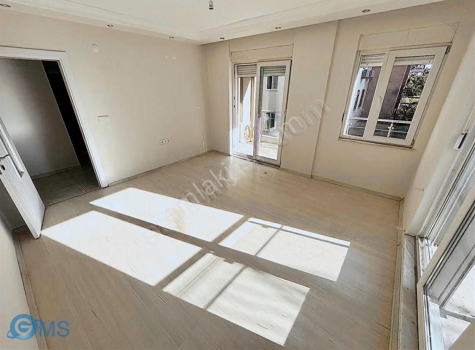 Üniversite'ye Yakın Asansörlü Ayrı Mutfaklı Kiralık 2+1 - Görsel 14