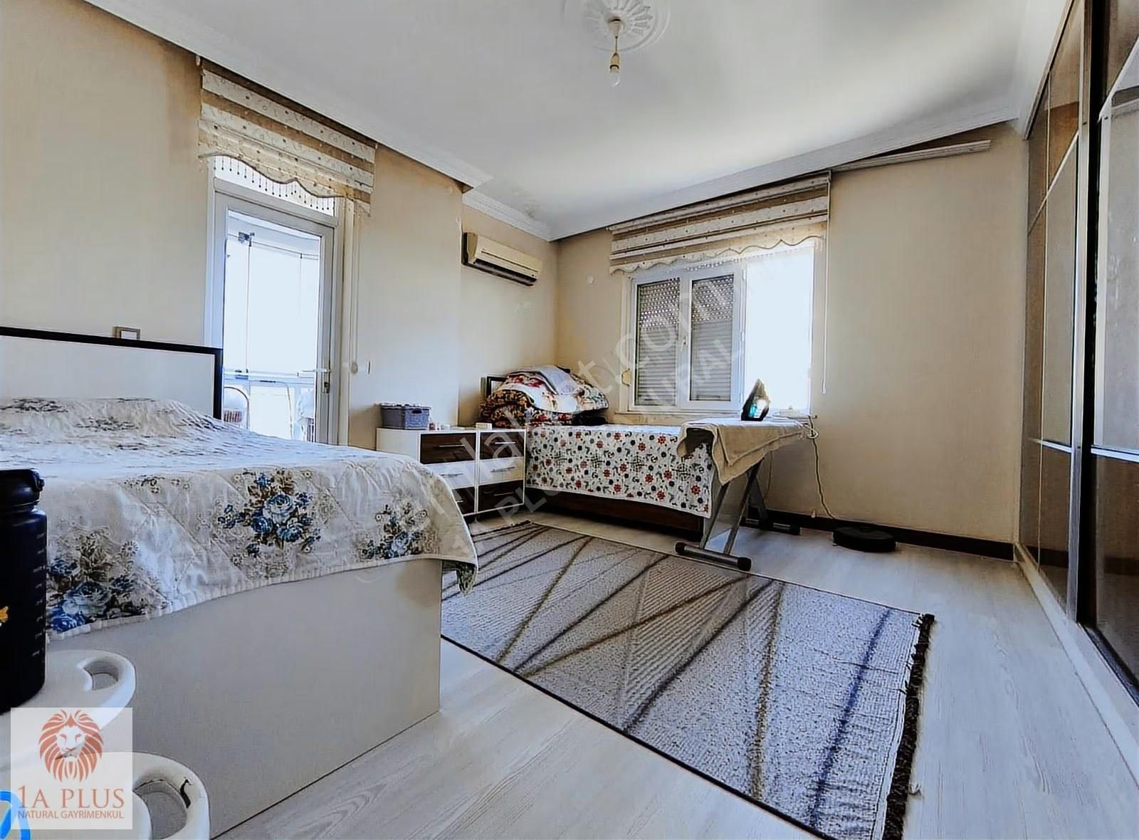 Tramvaya Çok Yakın Havuzlu Site Çok Genıs 190m2 3+1satılık Daire - Görsel 2