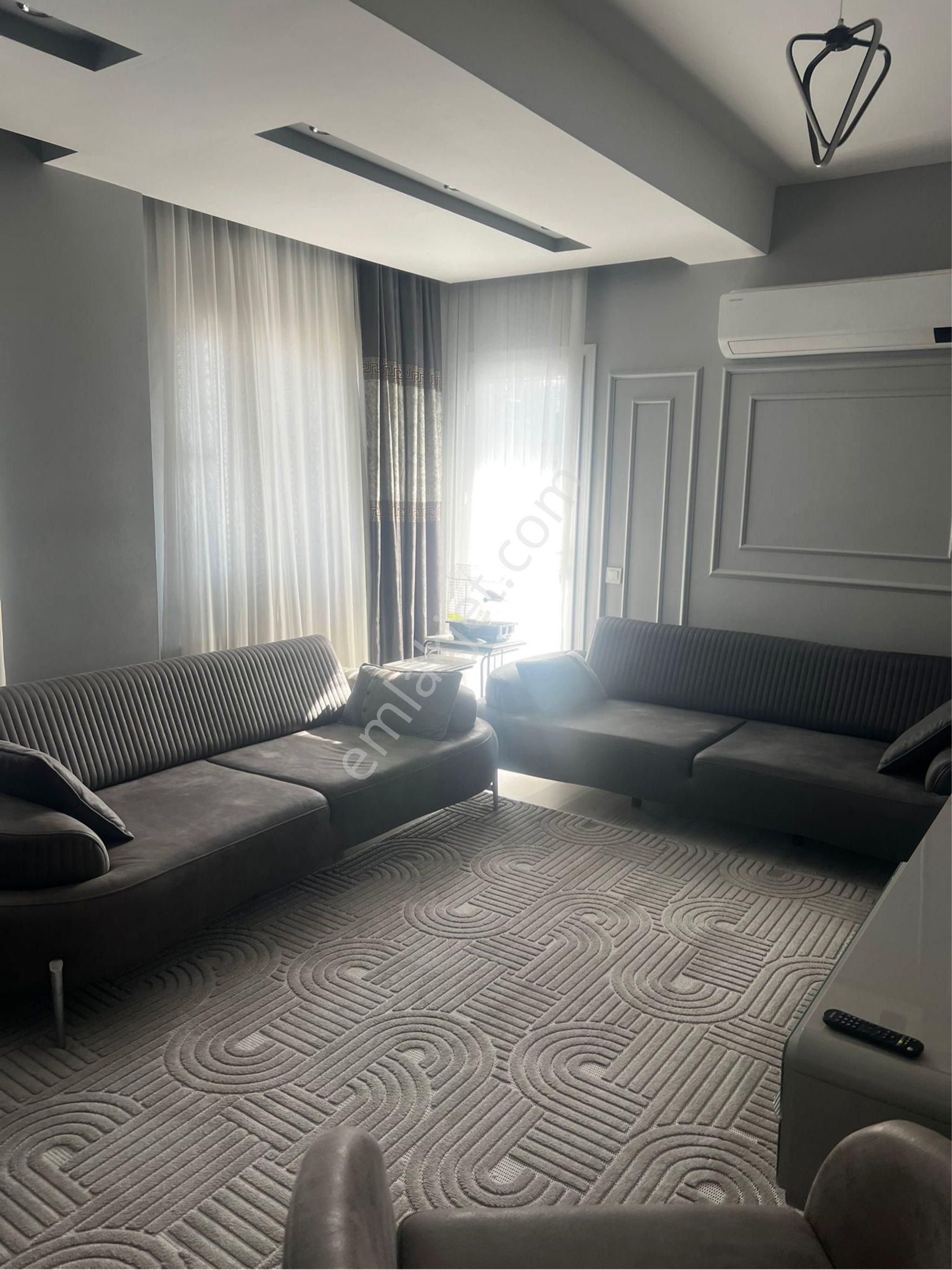 Mithatpaşa’da Kıyı Boyunda Elit Yaşam! 7/24 Güvenlikli Sitede 3+1 Satılık Daire - Görsel 9