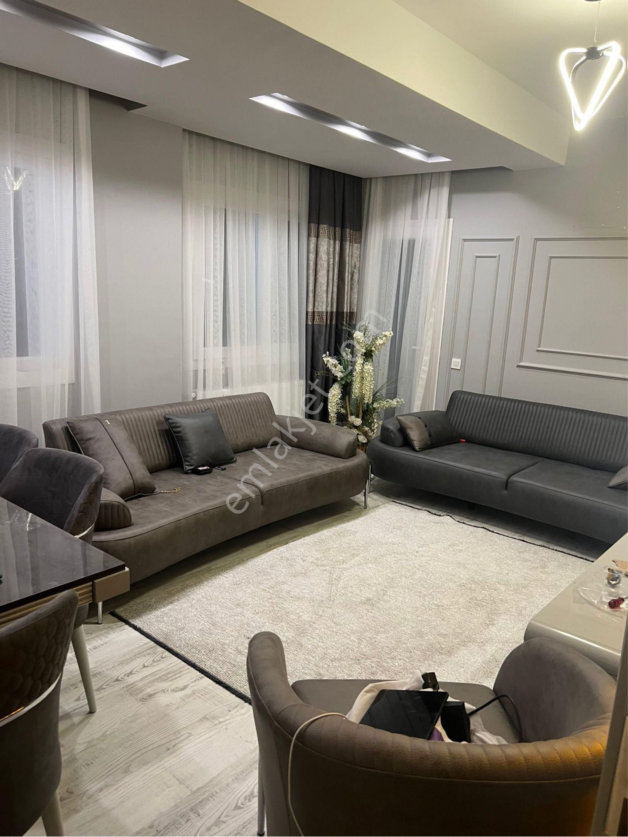 Mithatpaşa’da Kıyı Boyunda Elit Yaşam! 7/24 Güvenlikli Sitede 3+1 Satılık Daire - Görsel 5