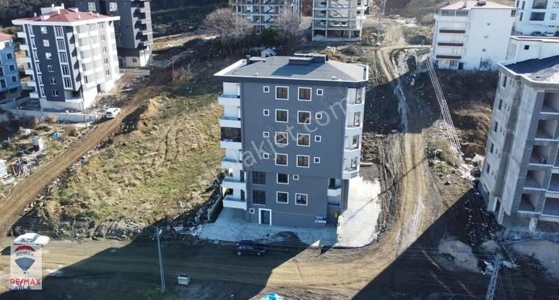 Remax Parla'dan Tramvaya 500 Mt Yerden Isıtmalı Lüks 1+1 - Görsel 21
