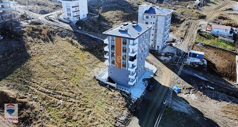 Remax Parla'dan Tramvaya 500 Mt Yerden Isıtmalı Lüks 1+1