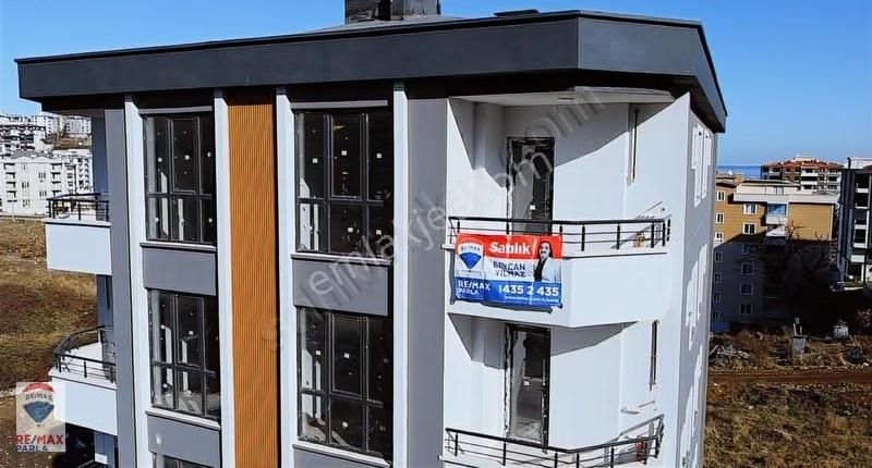 Remax Parla'dan Tramvaya 500 Mt Yerden Isıtmalı Lüks 1+1 - Görsel 16