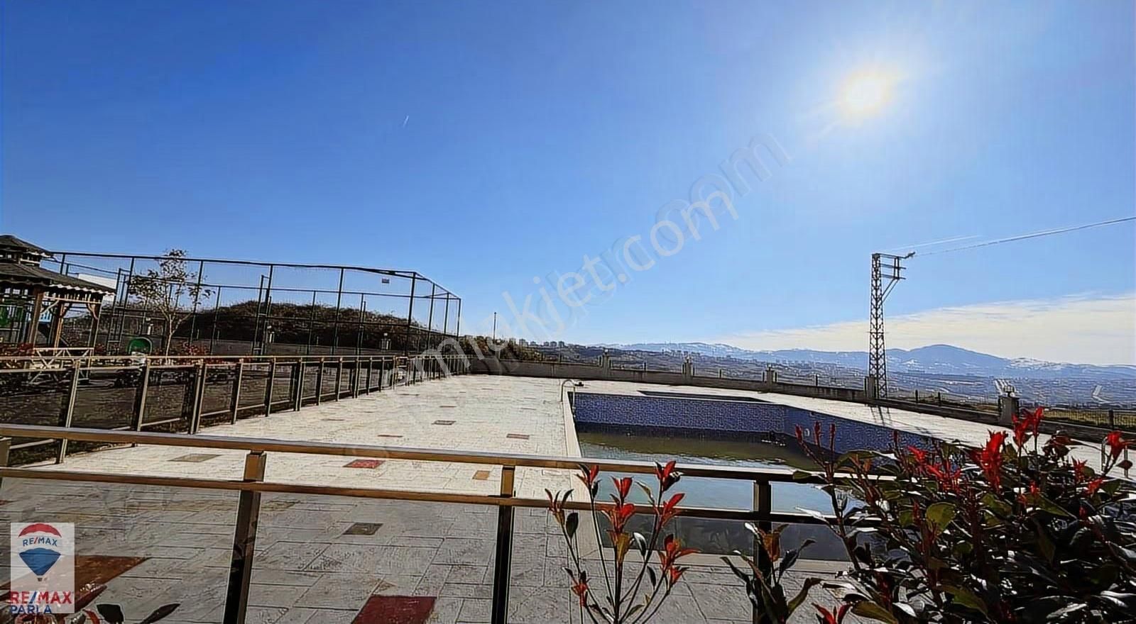 Gökdelenler Bölgesinde Deniz Manzaralı Premium 4+1 Butik Site - Görsel 25