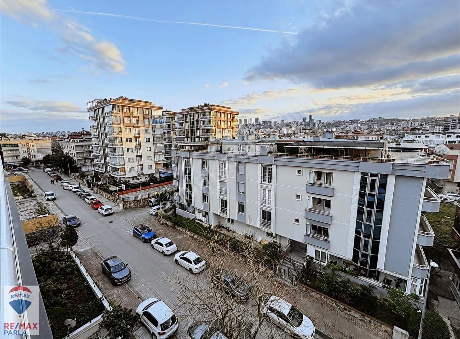 Remax / Can Baydır / Atatürk Blv. Cephe Satılık Daire & Ofis - Görsel 2