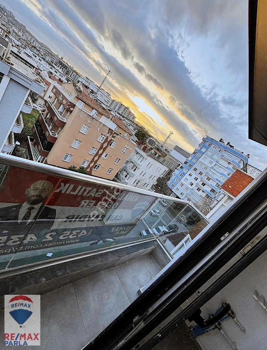 Remax / Can Baydır / Atatürk Blv. Cephe Satılık Daire & Ofis - Görsel 10