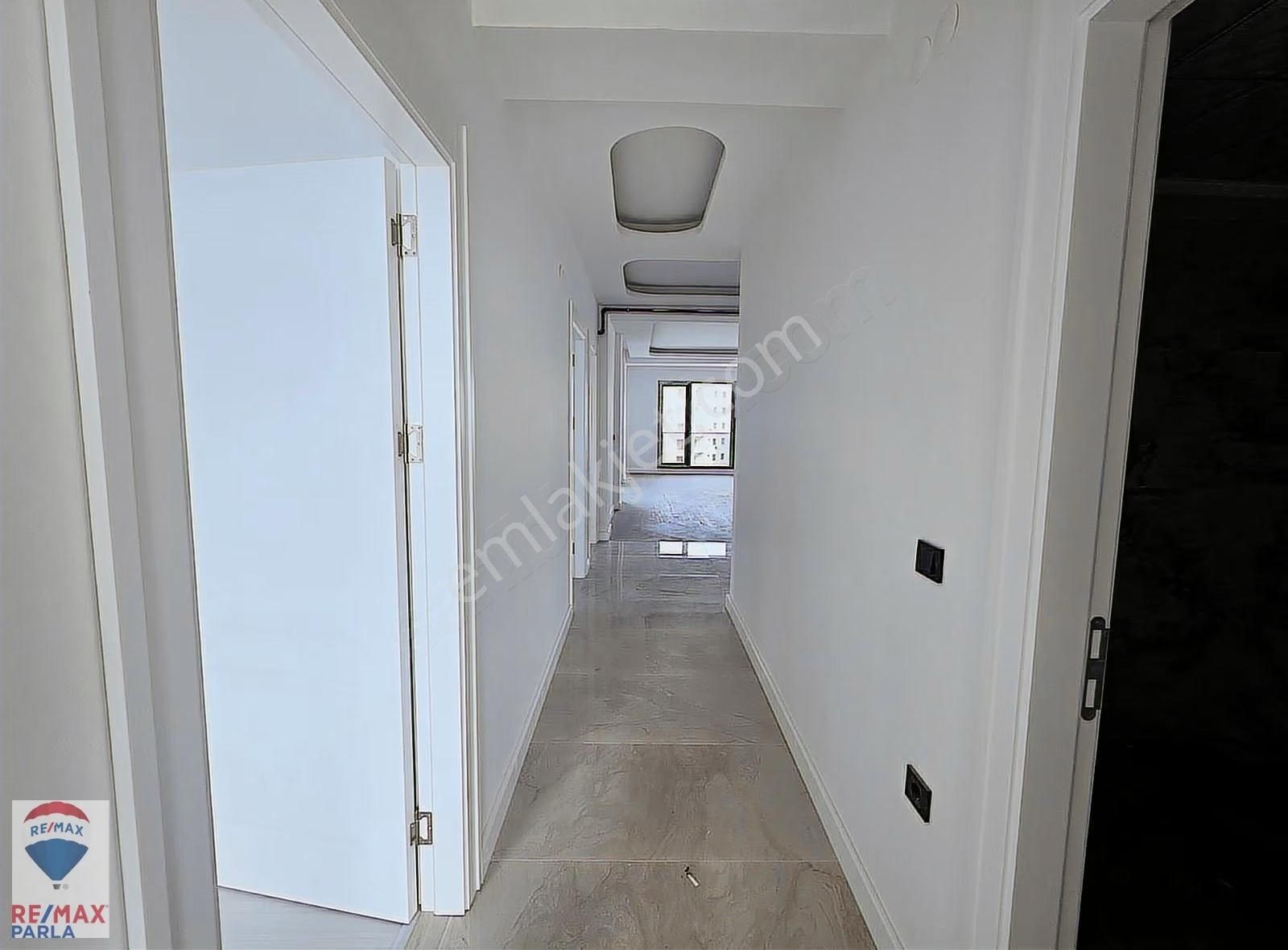 Beypınar'da, Gözde Mevkiide Ted Kolejine Yakın Lüks 3+1 Daire - Görsel 28