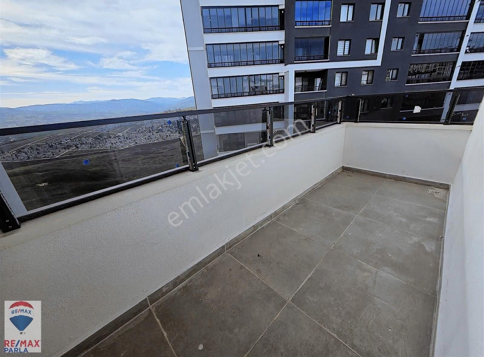 Beypınar'da, Gözde Mevkiide Ted Kolejine Yakın Lüks 3+1 Daire - Görsel 2