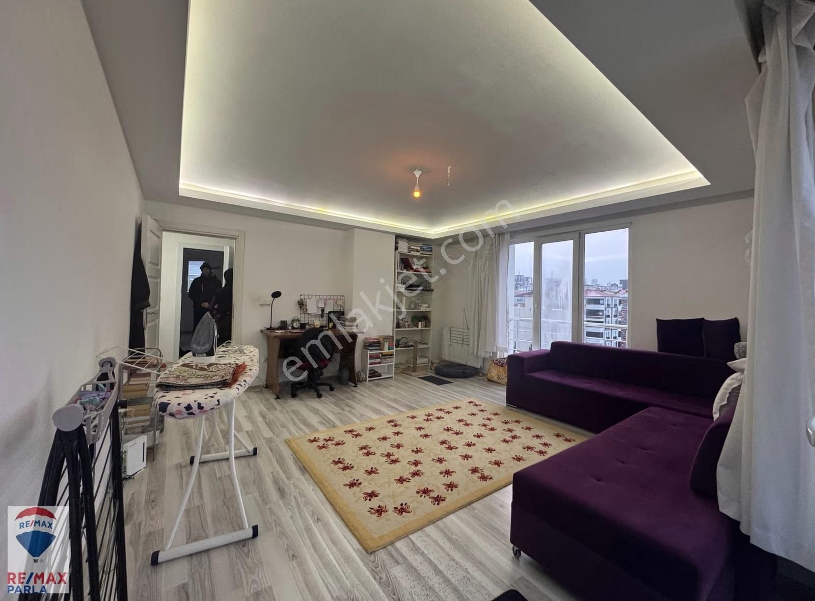 Yenimahalle Anayol Üstünde Şehrin En Geniş 1+1'i / Remax Gökhan - Görsel 4