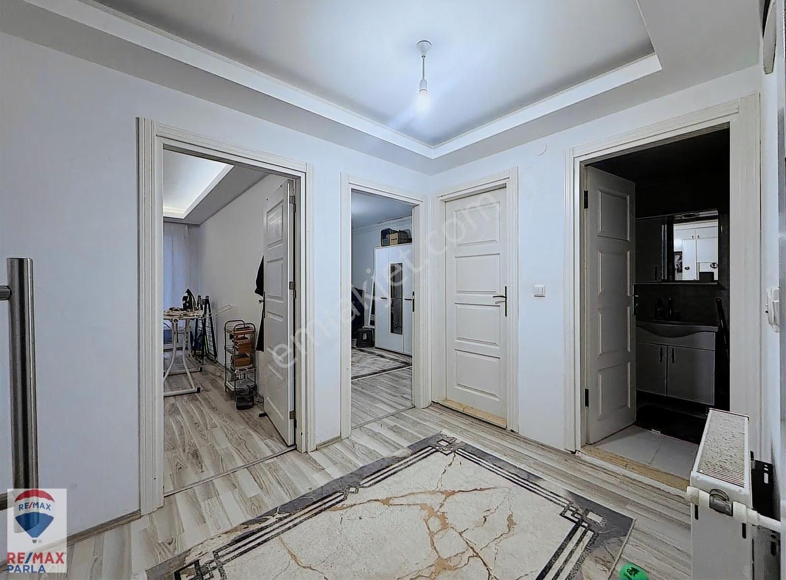 Yenimahalle Anayol Üstünde Şehrin En Geniş 1+1'i / Remax Gökhan - Görsel 12