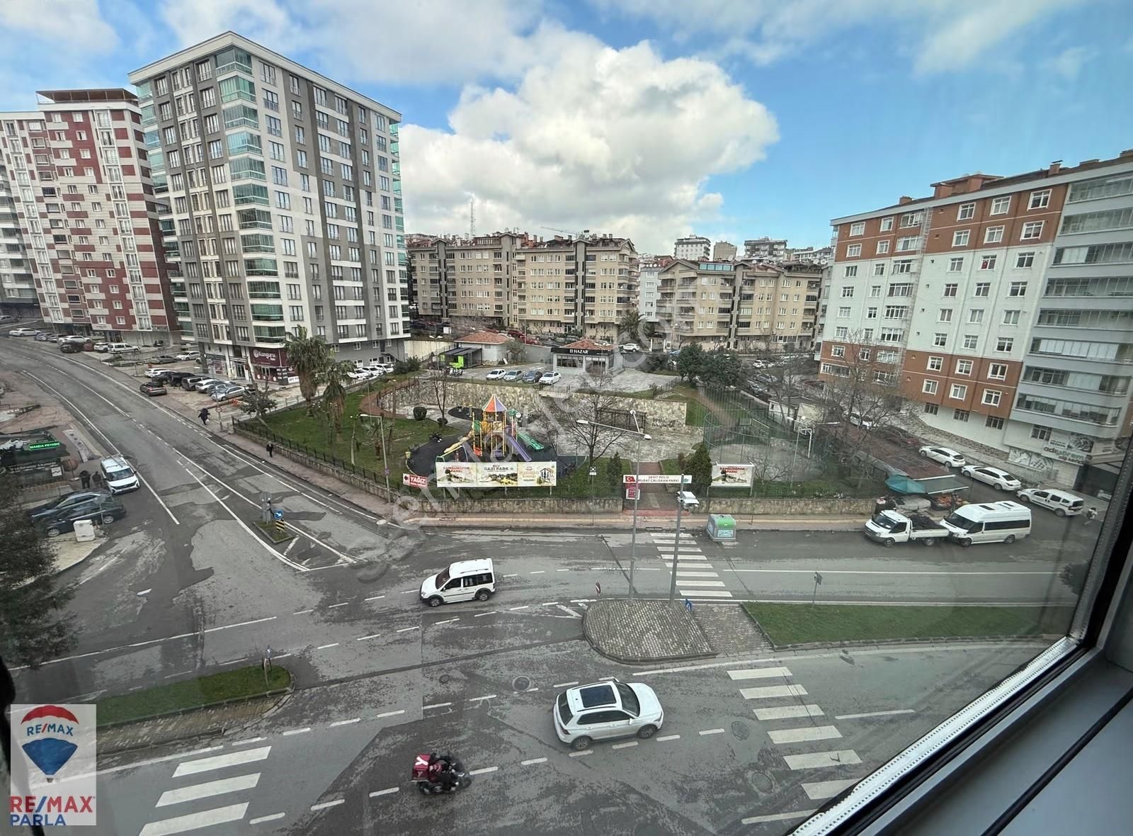 Şehrin Merkezinde Geniş, Ferah Ve Kullanışlı 4+1 Daire! - Görsel 6