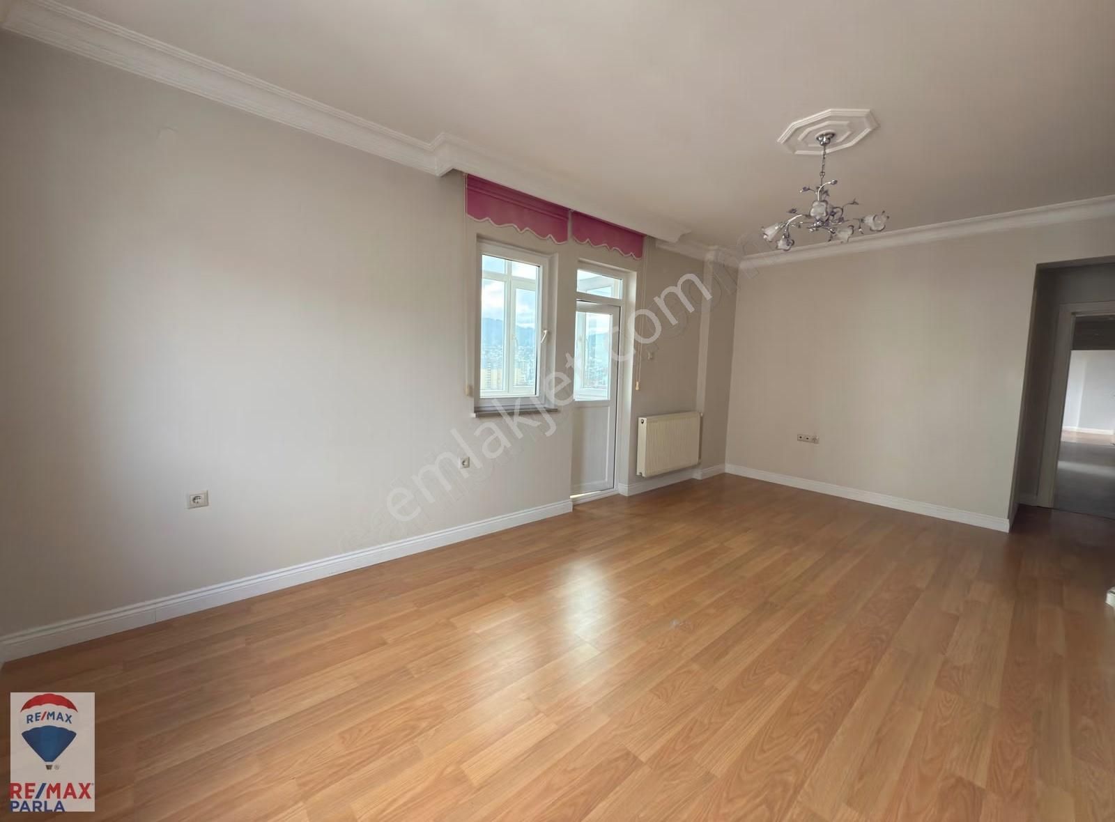 Şehrin Merkezinde Geniş, Ferah Ve Kullanışlı 4+1 Daire! - Görsel 10