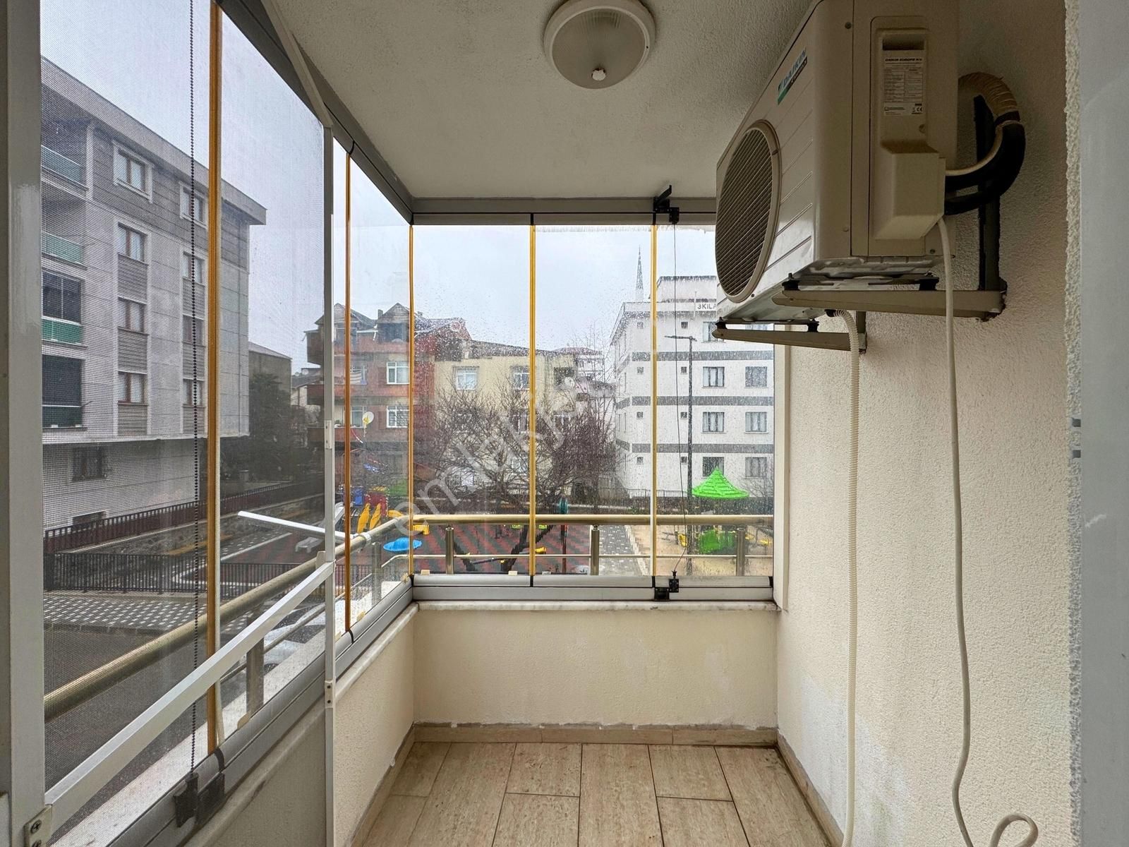 Çekmeköy Taşdelende Açık Otoparklı Klimalı 2+1 Boş Daire - Görsel 7