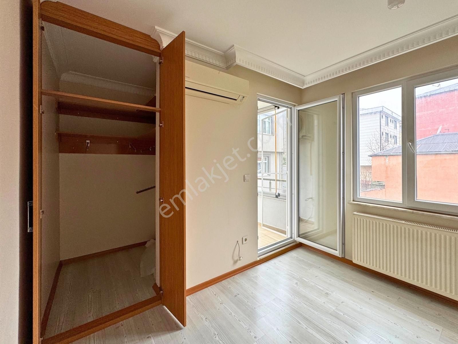 Çekmeköy Taşdelende Açık Otoparklı Klimalı 2+1 Boş Daire - Görsel 9