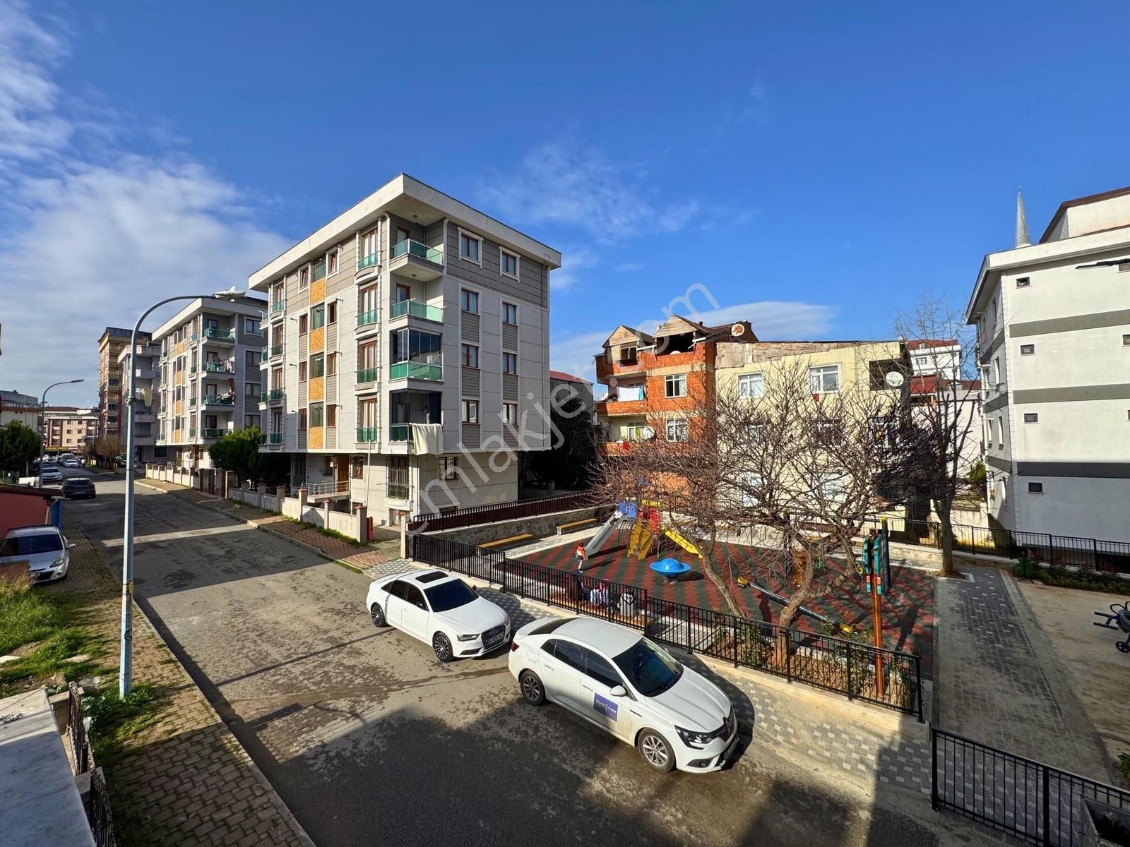 Çekmeköy Taşdelende Açık Otoparklı Klimalı 2+1 Boş Daire - Görsel 14