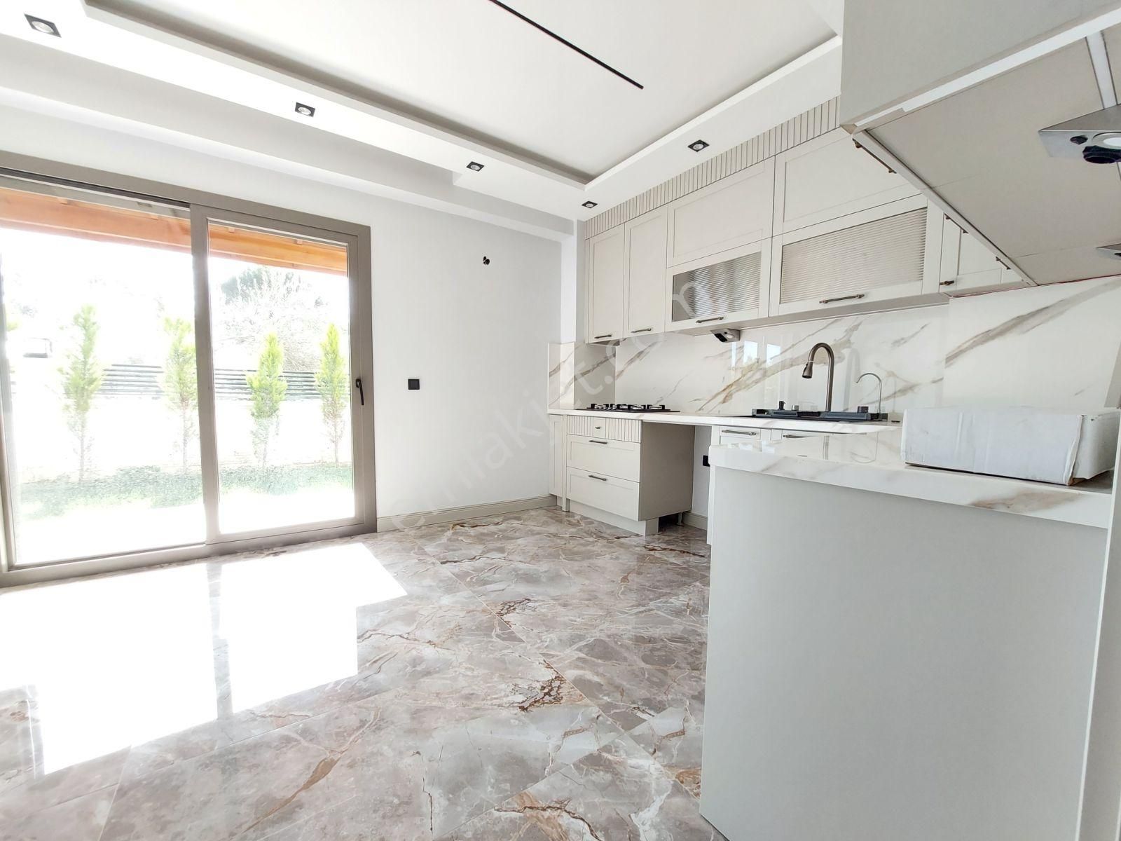 Güre'de, Alaçatı Konseptli 4+1 Ultra Lüks Akıllı Villa - Görsel 20
