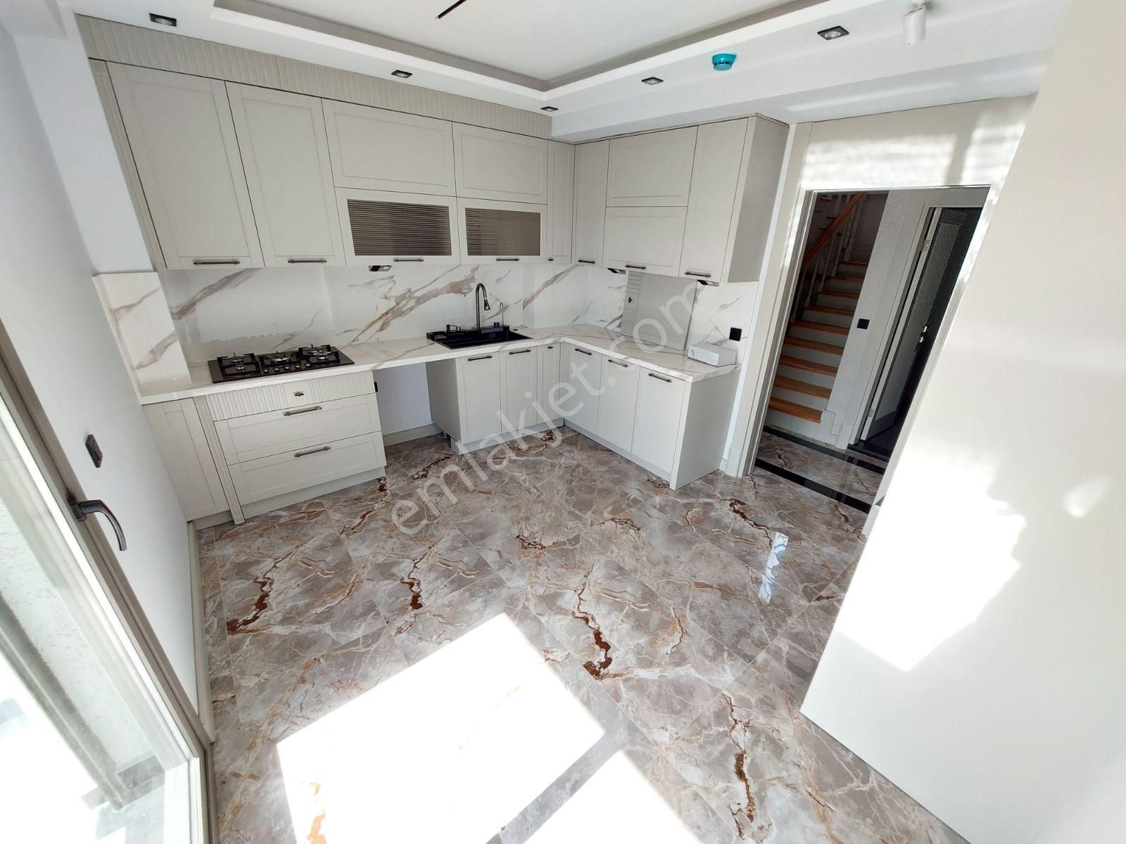 Güre'de, Alaçatı Konseptli 4+1 Ultra Lüks Akıllı Villa - Görsel 6