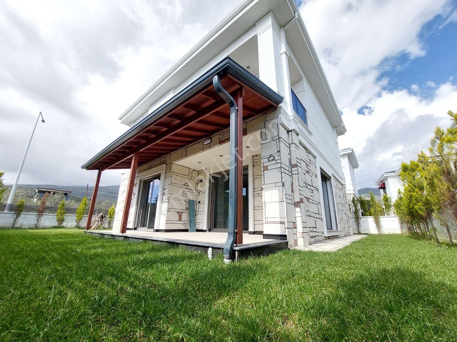 Güre'de, Alaçatı Konseptli 4+1 Ultra Lüks Akıllı Villa - Görsel 2