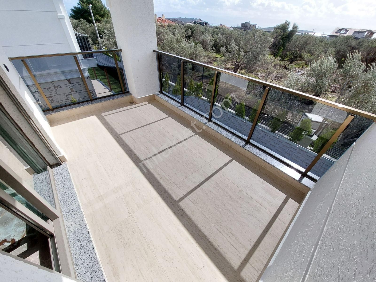 Güre'de, Alaçatı Konseptli 4+1 Ultra Lüks Akıllı Villa - Görsel 15