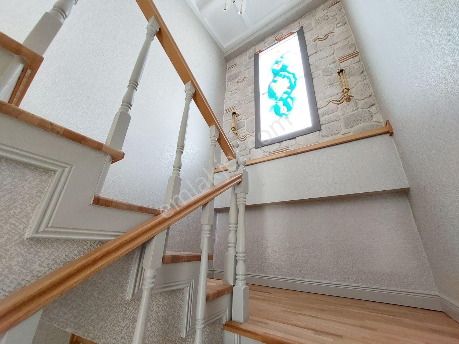 Güre'de, Alaçatı Konseptli 4+1 Ultra Lüks Akıllı Villa - Görsel 14