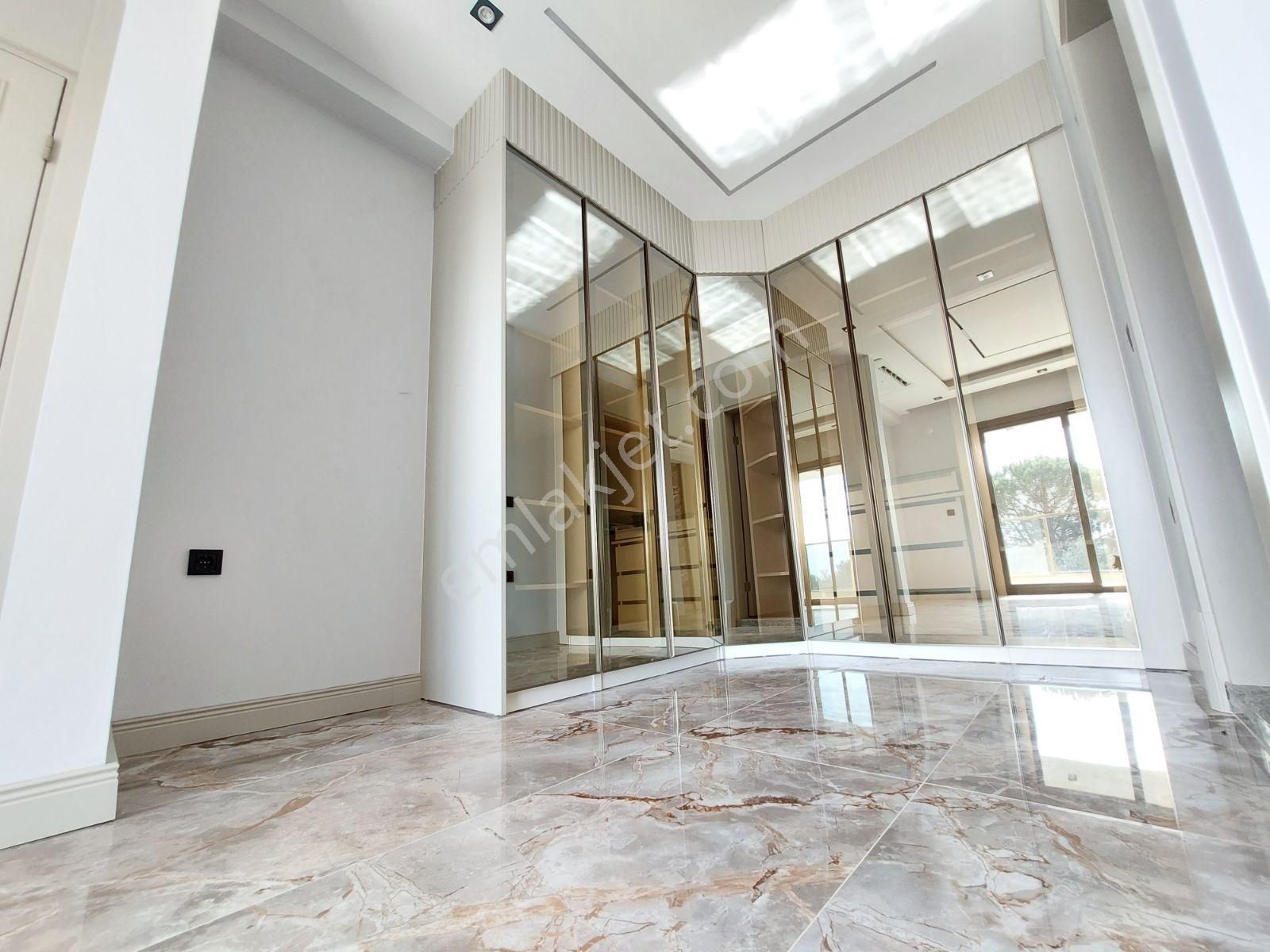 Güre'de, Alaçatı Konseptli 4+1 Ultra Lüks Akıllı Villa - Görsel 22