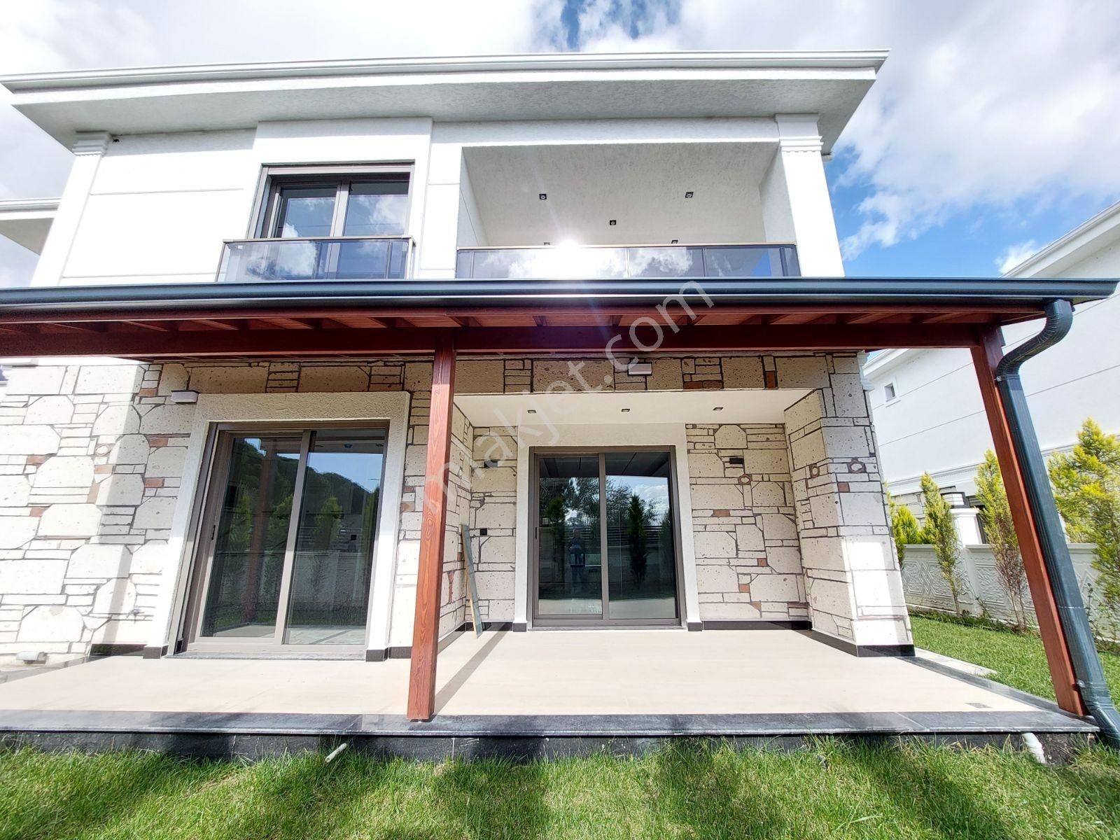 Güre'de, Alaçatı Konseptli 4+1 Ultra Lüks Akıllı Villa - Görsel 5