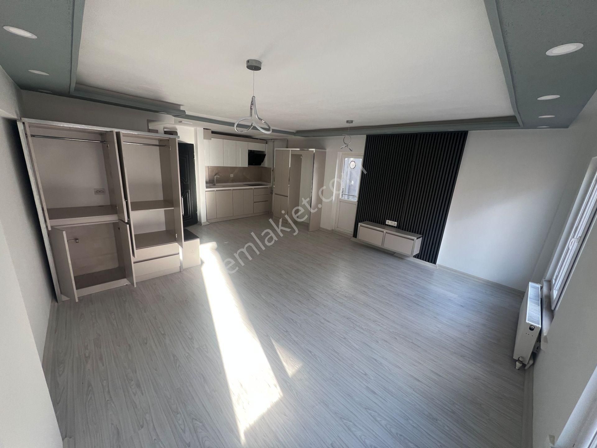 Etimesgut İstasyon Mah Cadde Üzeri Tren Garı Yanı Yapılı 1.kat - Görsel 7