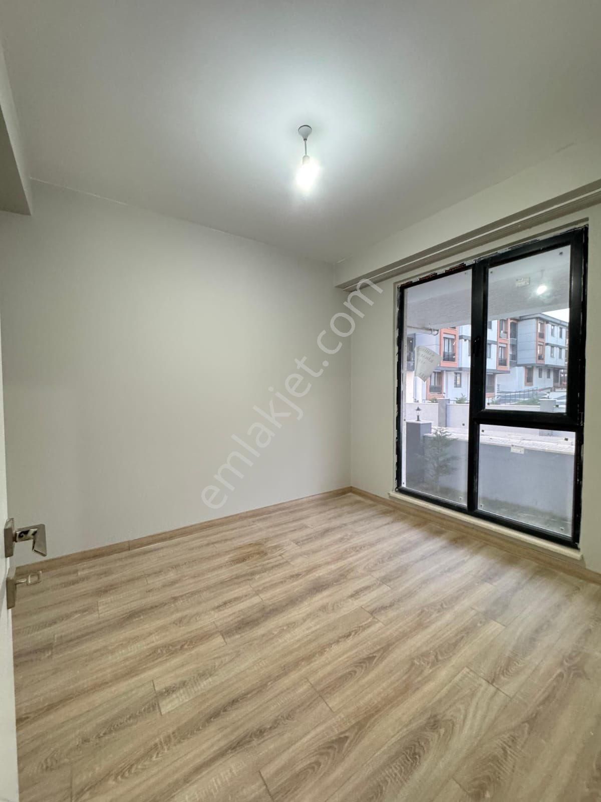 Çorlu Da Havuzlu Site İçinde Kiralık 1+1 Daire - Görsel 9