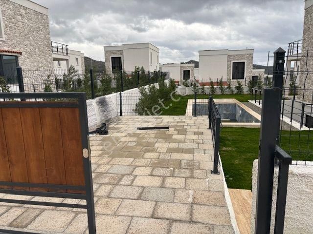 Bodrum Ortakent Te Kiralık Site İçi Villa Özel Havuzlu 4+1 - Görsel 5