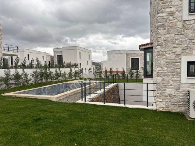 Bodrum Ortakent Te Kiralık Site İçi Villa Özel Havuzlu 4+1 - Görsel 3