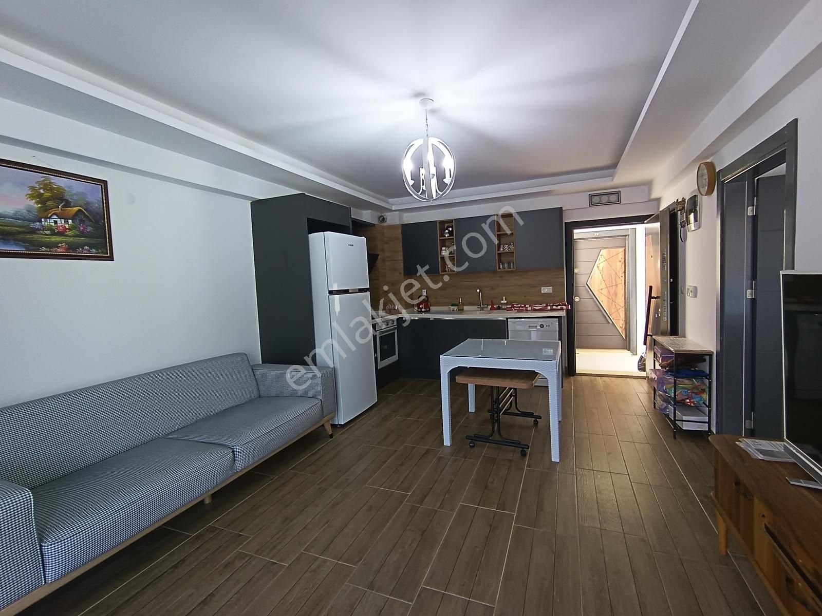 Havuzlu, Eşyalı, Katlamalı Cam Balkonlu, 57 M2 Satılık 1+1 Daire - Görsel 22