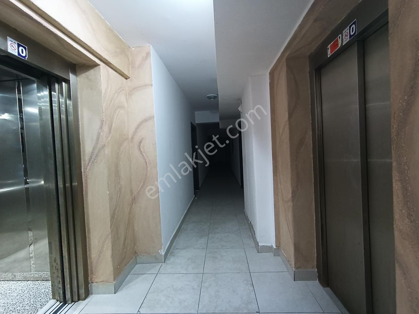 Havuzlu, Eşyalı, Katlamalı Cam Balkonlu, 57 M2 Satılık 1+1 Daire - Görsel 17