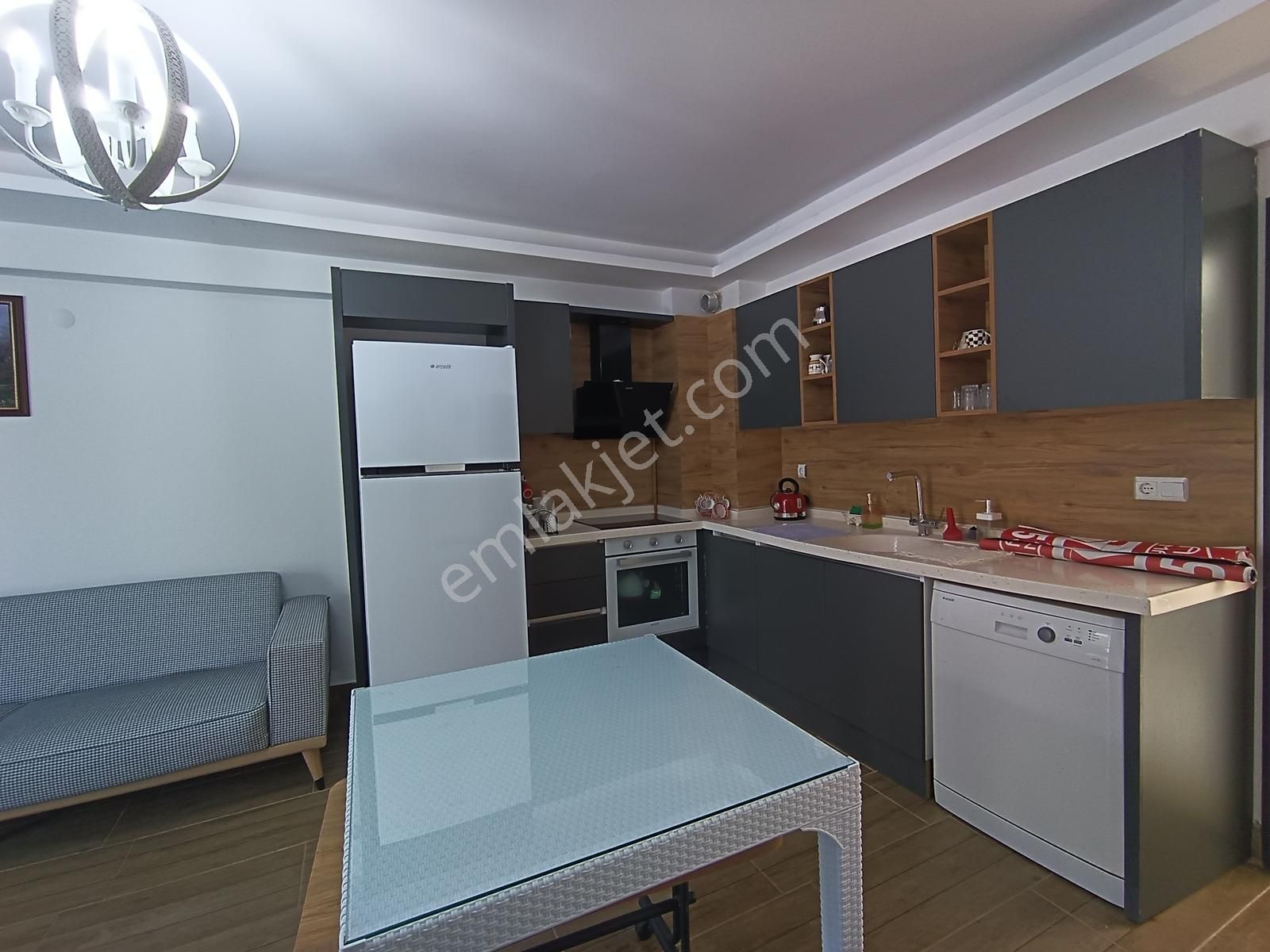 Havuzlu, Eşyalı, Katlamalı Cam Balkonlu, 57 M2 Satılık 1+1 Daire - Görsel 20