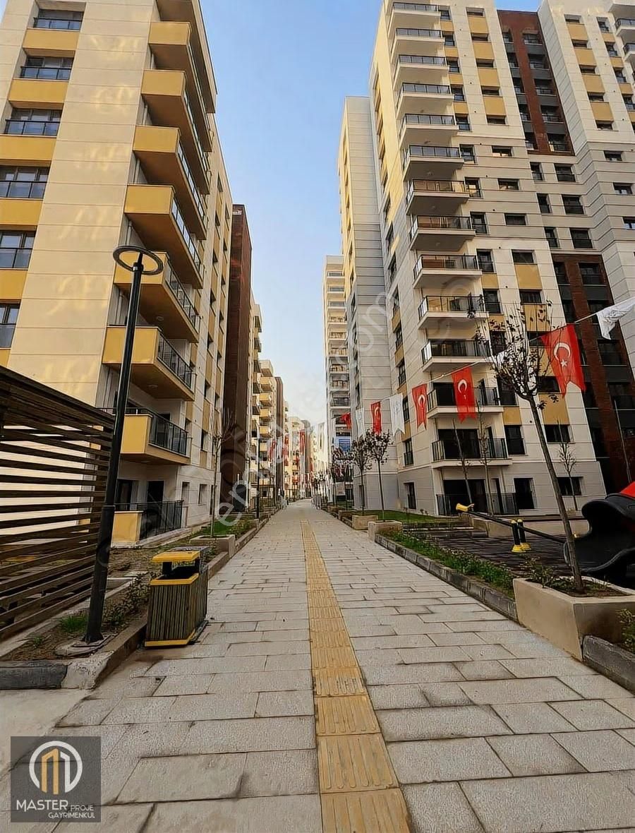 Master Proje'den Metro Yürüme Mesafesinde Hazır Kiralık 8. Kat