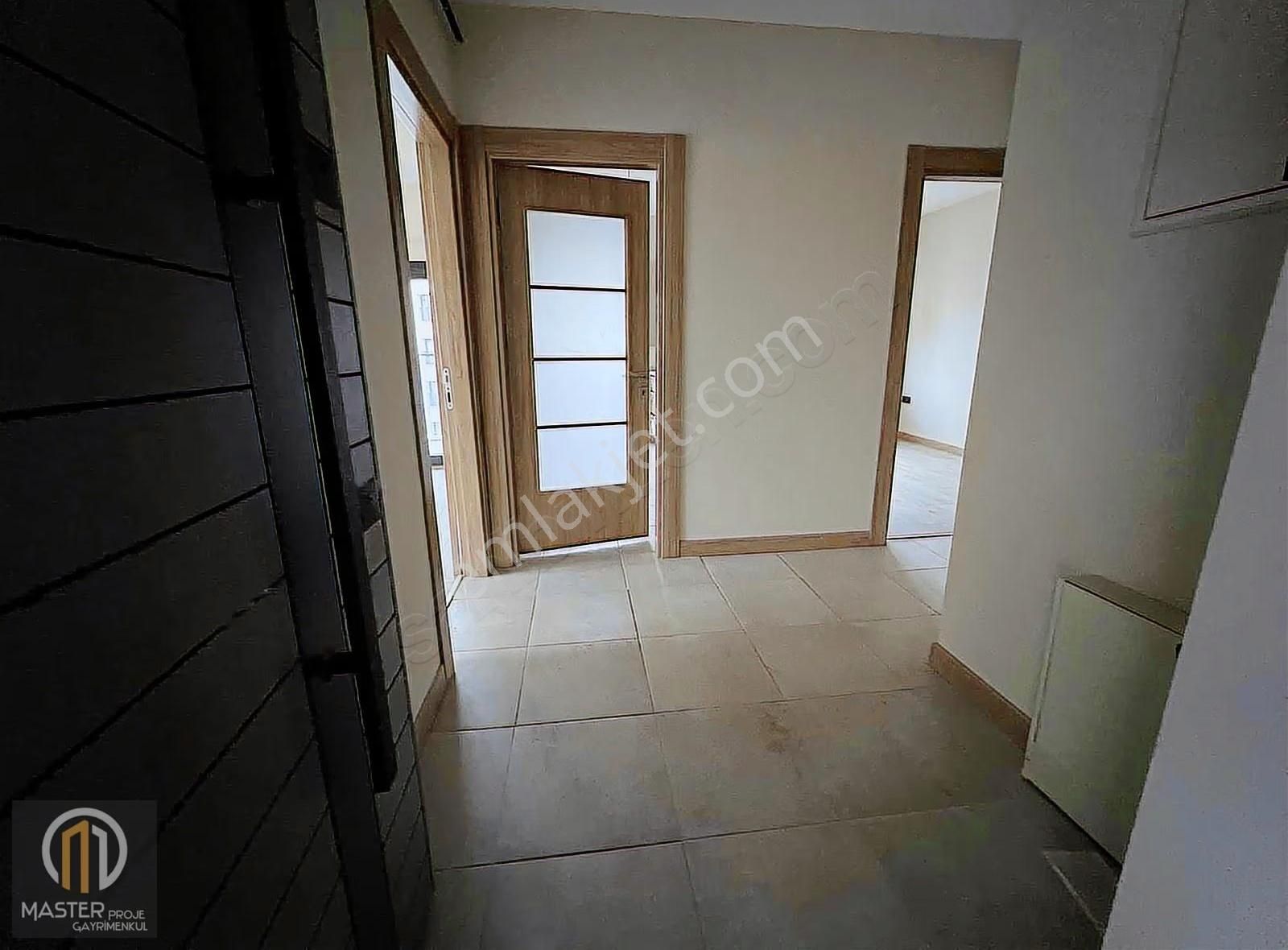 Master Proje'den Metro Yürüme Mesafesinde Hazır Kiralık 8. Kat - Görsel 2