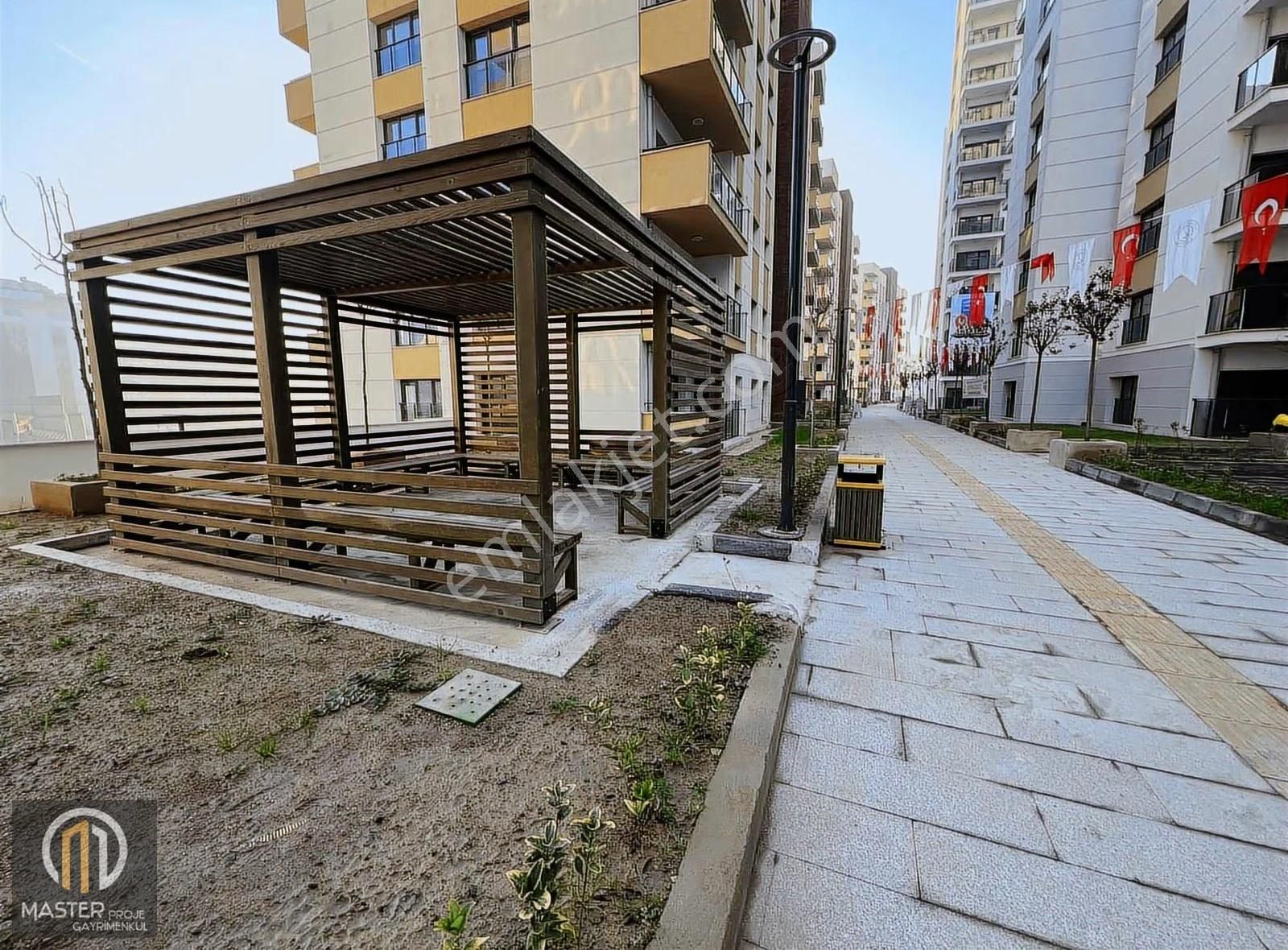 Master Proje'den Metro Yürüme Mesafesinde Hazır Kiralık 8. Kat - Görsel 11